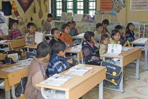 hmong school-AsiaPhotoStock