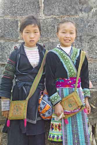 hmong children sapa-AsiaPhotoStock