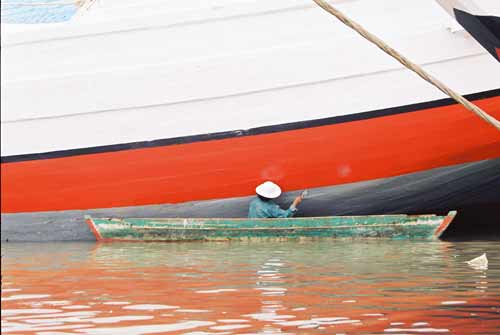 painting bugis ship-AsiaPhotoStock