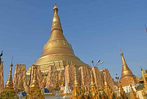 shwedagon upgrading-AsiaPhotoStock