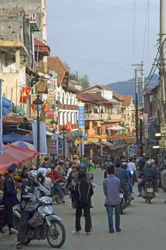 sapa main street-AsiaPhotoStock