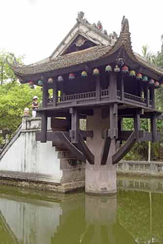 one pillar pagoda-AsiaPhotoStock