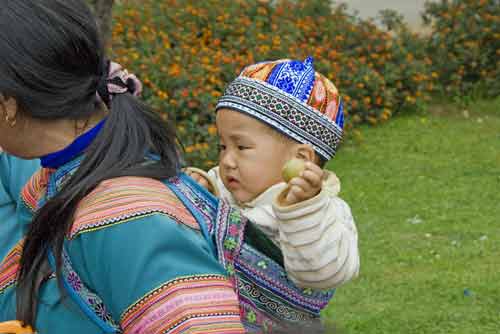 zay child eating-AsiaPhotoStock