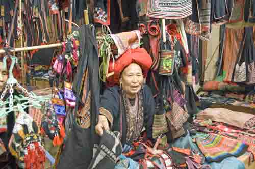 dzao at market stall-AsiaPhotoStock