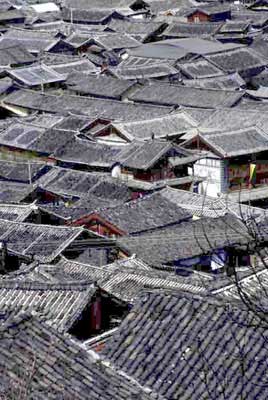 lijiang roofs-AsiaPhotoStock