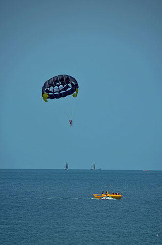 airborne samui-AsiaPhotoStock