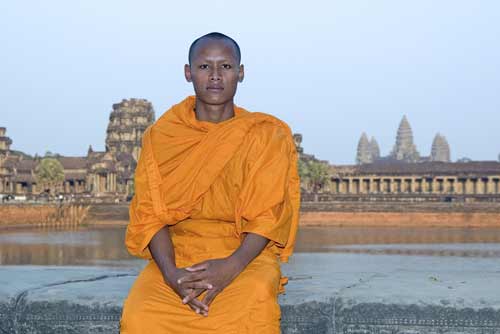 angkor monk-AsiaPhotoStock