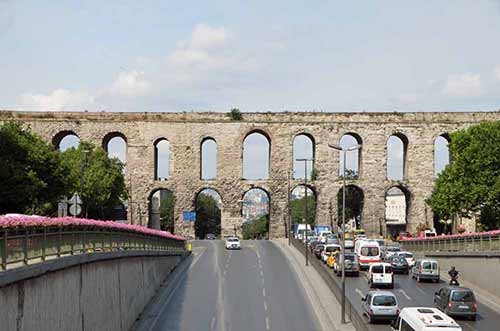 aquaduct-AsiaPhotoStock