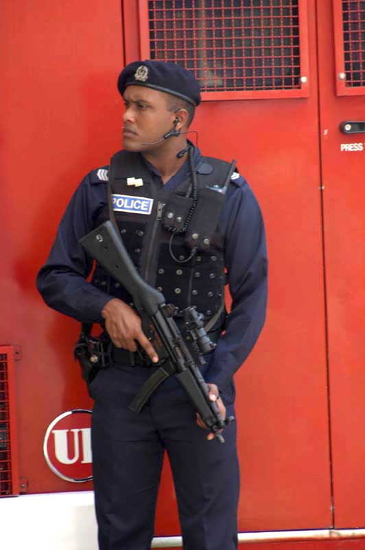 armed police singapore-AsiaPhotoStock