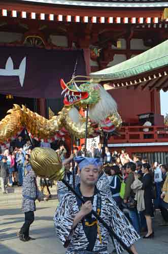 asakusa parade-AsiaPhotoStock