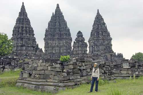 atiqah at prambanan-AsiaPhotoStock