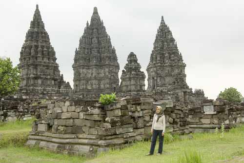 atiqah prambanan-AsiaPhotoStock