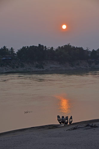 attapeu sunset-AsiaPhotoStock
