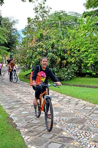 balemong bike-AsiaPhotoStock