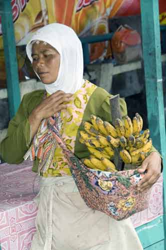 banana basket-AsiaPhotoStock