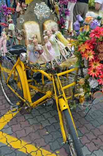 barbie trishaw-AsiaPhotoStock