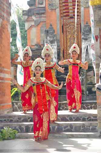 dancers in red-AsiaPhotoStock