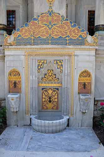 basin topkapi-AsiaPhotoStock