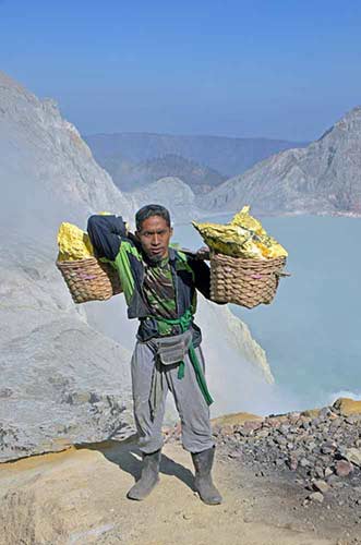 baskets sulphur-AsiaPhotoStock