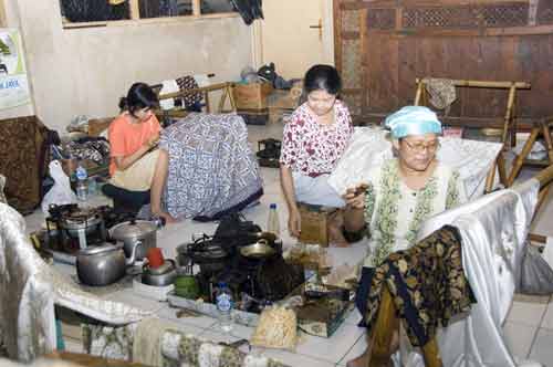 batik shop design-AsiaPhotoStock