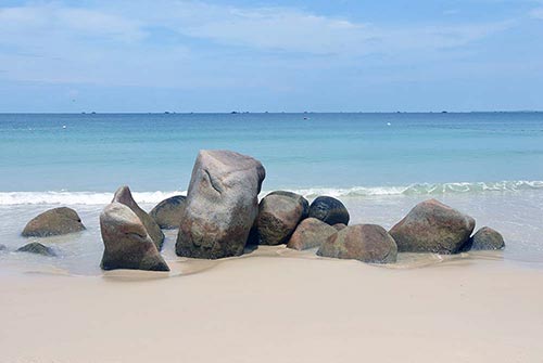 beach rock-AsiaPhotoStock