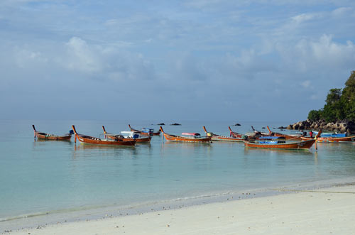 beach boats lipe-AsiaPhotoStock