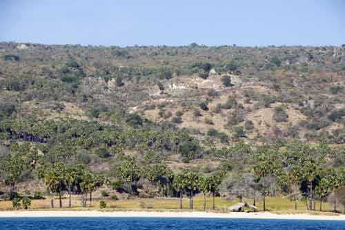 beach hut-AsiaPhotoStock