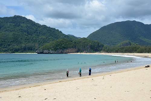 beach lampuuk-AsiaPhotoStock