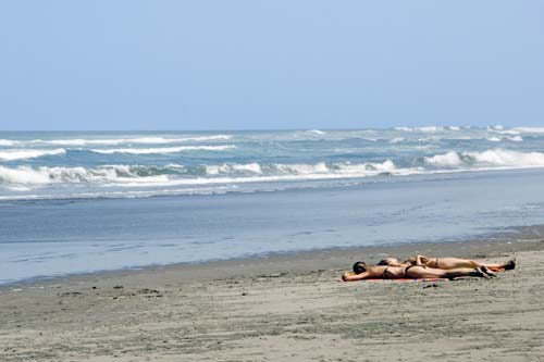 beach girls parangtritis-AsiaPhotoStock