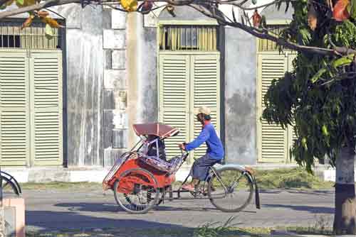 becak taxi-AsiaPhotoStock