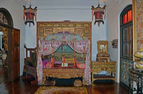 peranakan bedroom-AsiaPhotoStock