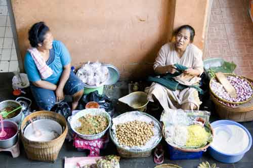 beringharjo stall-AsiaPhotoStock