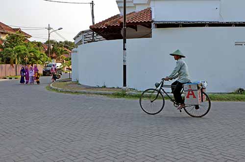 bike hat-AsiaPhotoStock