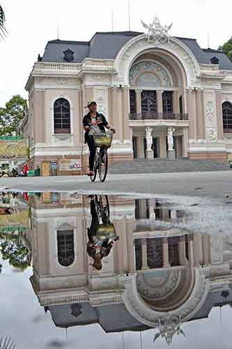 bike opera-AsiaPhotoStock