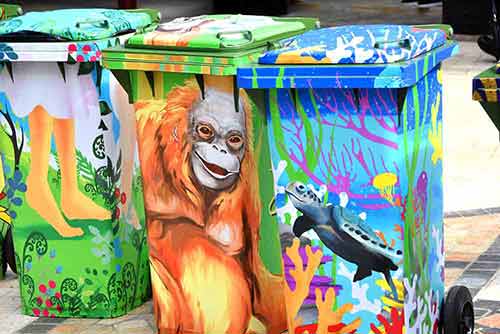 bins-AsiaPhotoStock