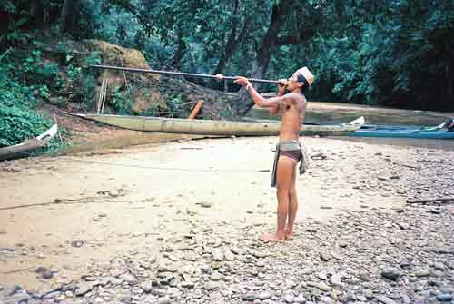 blow pipe-AsiaPhotoStock