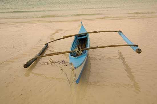 blue boat-AsiaPhotoStock