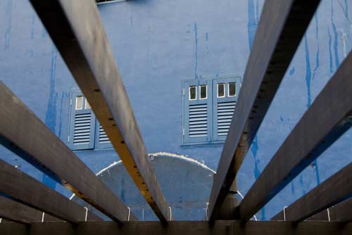 blue wall-AsiaPhotoStock