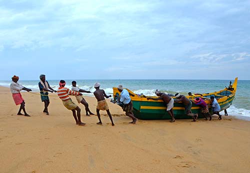 boat pull-AsiaPhotoStock