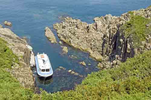 boat tour-AsiaPhotoStock