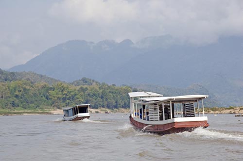 boats-AsiaPhotoStock