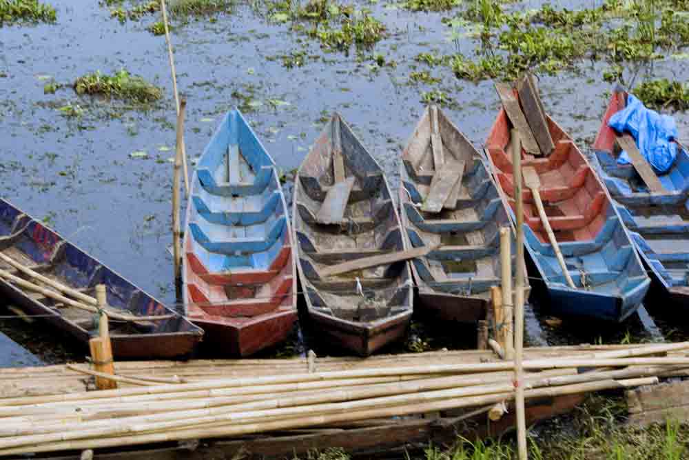 small boats-AsiaPhotoStock