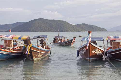 boats samui-AsiaPhotoStock