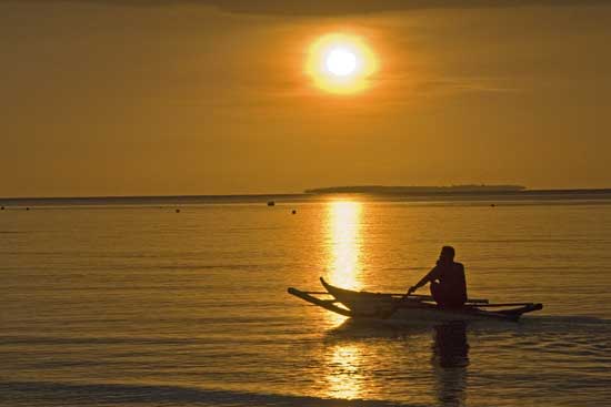 boats at sunrise-AsiaPhotoStock