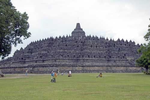 borobudur jogjakarta-AsiaPhotoStock