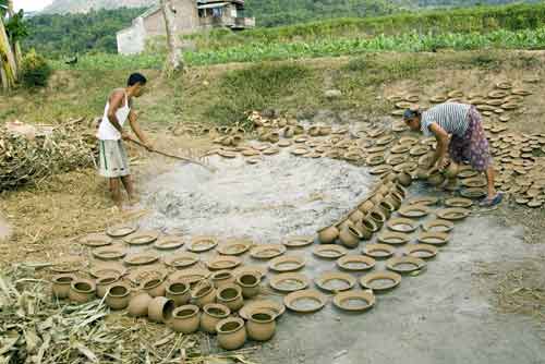 borobudur pottery firing-AsiaPhotoStock