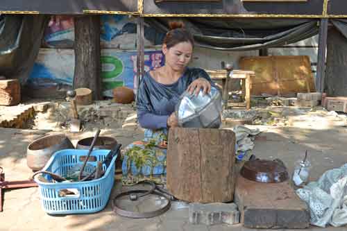 bowl alms-AsiaPhotoStock