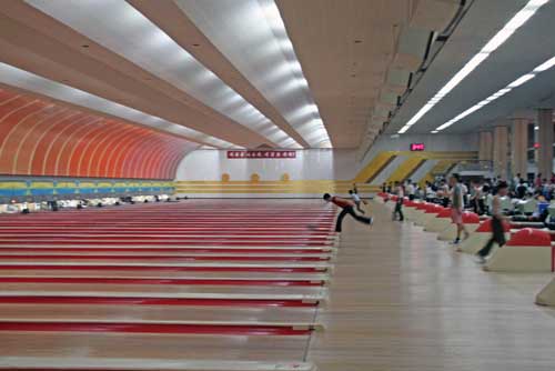 bowling-AsiaPhotoStock