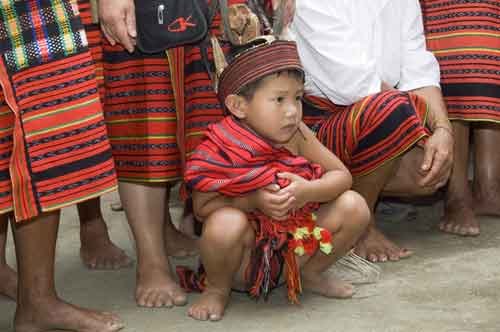 boy sitting-AsiaPhotoStock