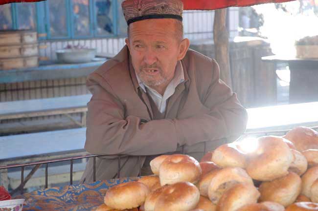 breadman-AsiaPhotoStock